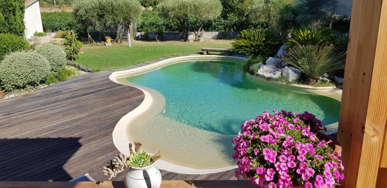 Le Clos Des Vignes Junas Exterior photo